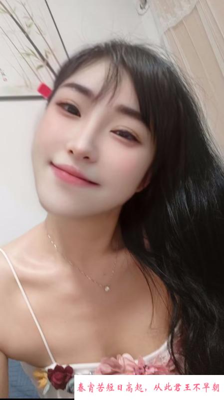 红岭北大胸东北姐姐 第1张