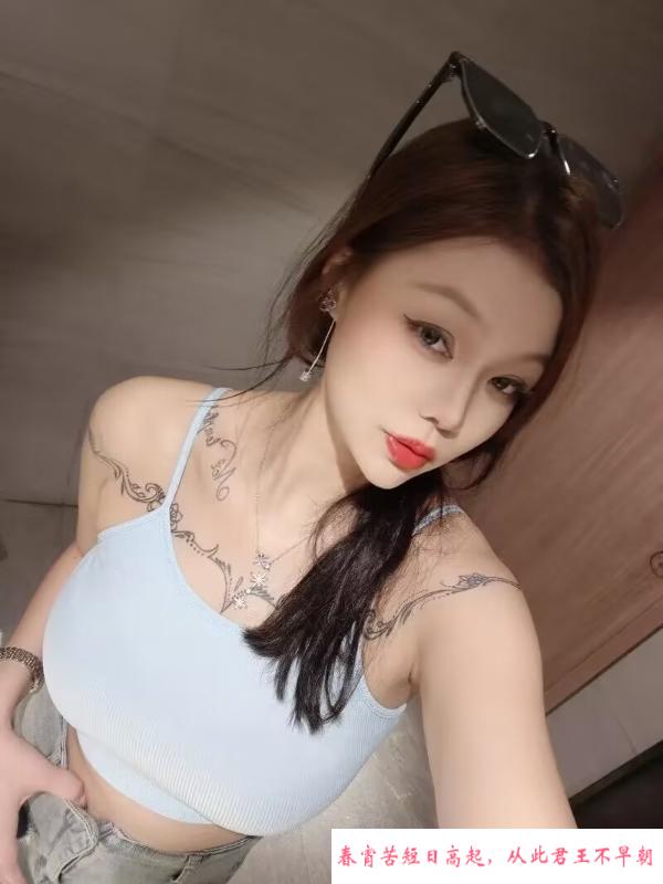 气质优雅大胸朵朵 第1张