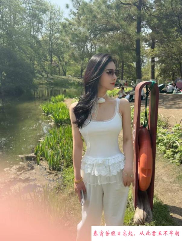 长腿医美天使 第1张