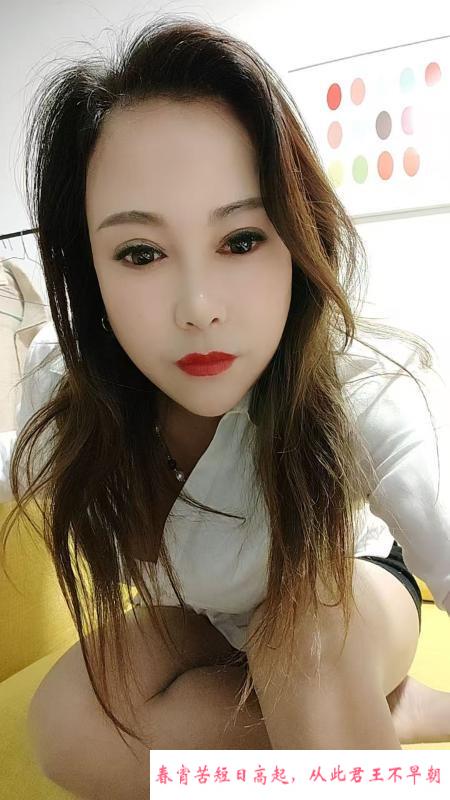 角门西大胸熟女 第1张