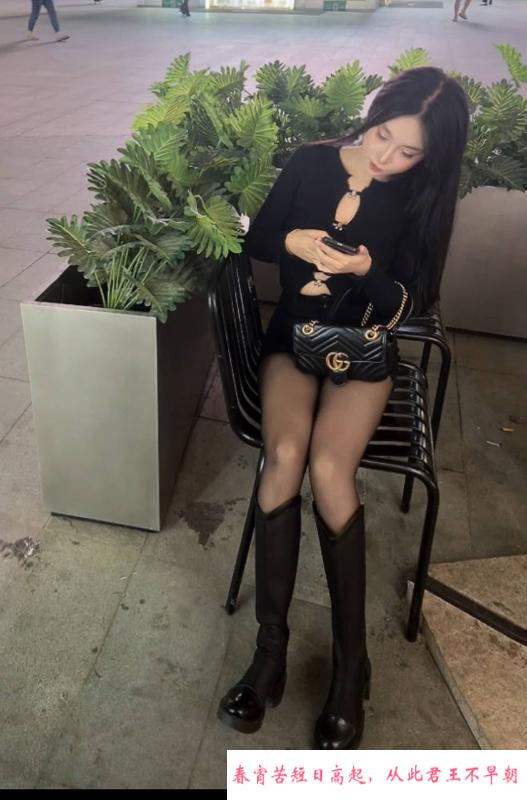 栖霞马群奈奈 第3张