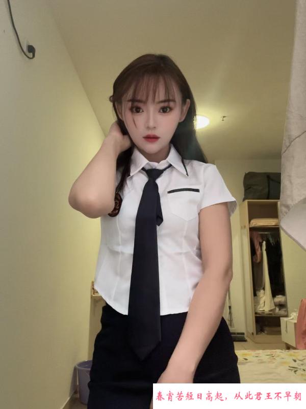 白云嫩妹婷婷 第2张