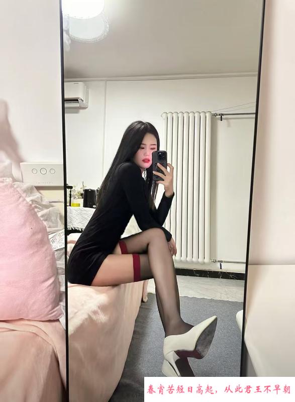 性感白嫩大美腿 第4张