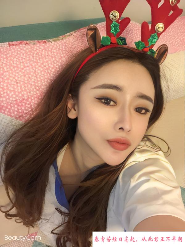 印象城服务系骚女 第1张