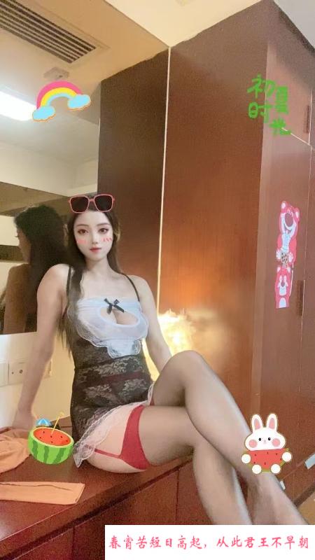 口活贼棒的御姐 第2张