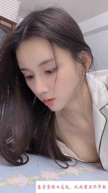 丰满翘臀薇薇 第2张