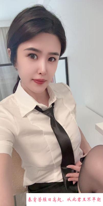 小北服务型美眉 第2张