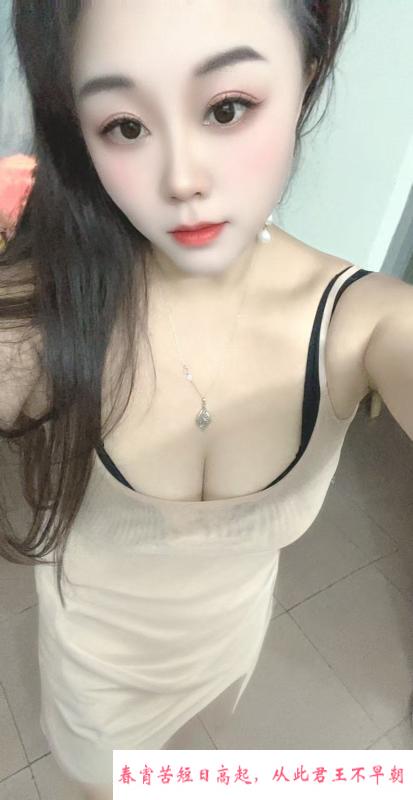 白云风韵骚妇 第2张