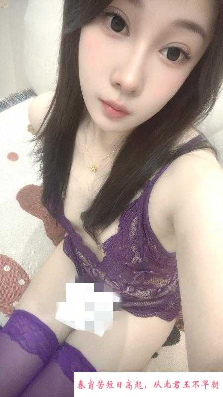 服务多百变风格小骚货 第1张