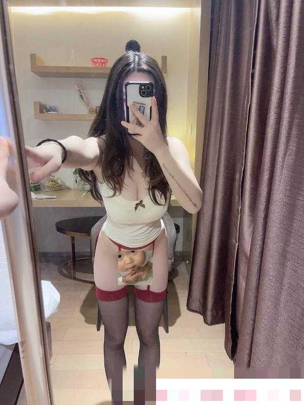 大波研究生病娇 第3张