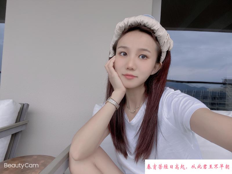 六合龙池静静 第1张