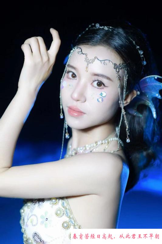 观音桥美女 第2张
