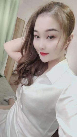 张府园气质美女水多 第3张
