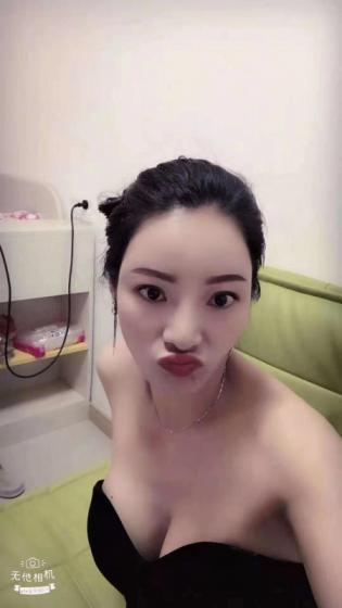 南海区身材美女 第2张
