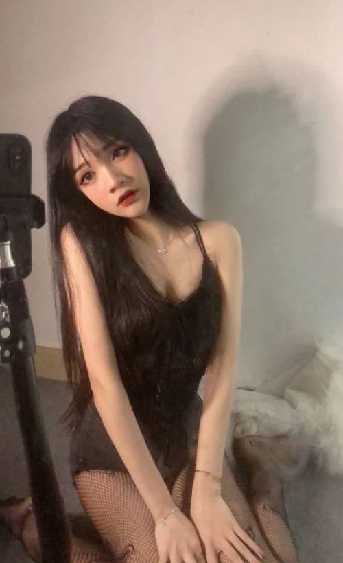 性感丝袜诱惑粉嫩多水女孩 第1张