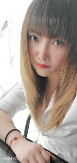 虹悦城娜娜 第1张