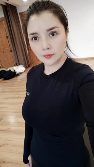 临平大奶少妇 第1张