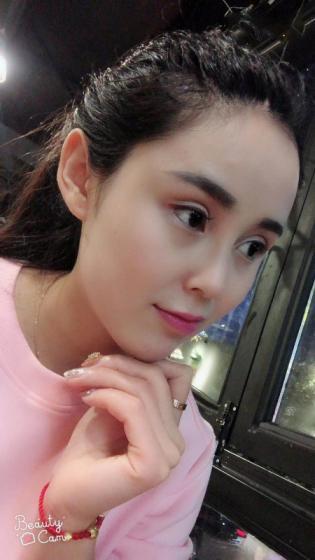云岩区温婉. 第2张