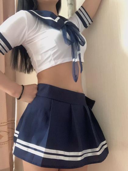 长得还过得去的小姑娘 第1张