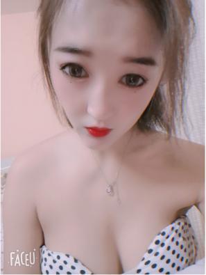 金陵小区美女 第1张