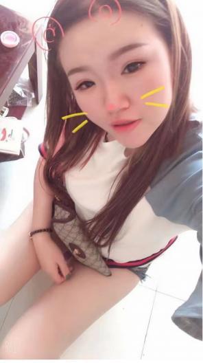 体验出众诗诗 第1张