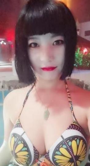 胸大真材实料 第1张