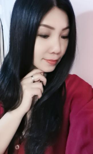 170温柔体贴美女 第1张