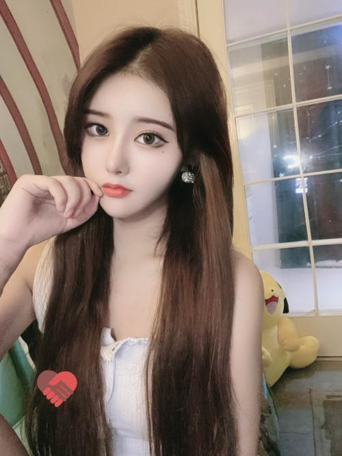身材超好的性感美女狼友一定要看兼职的 第5张