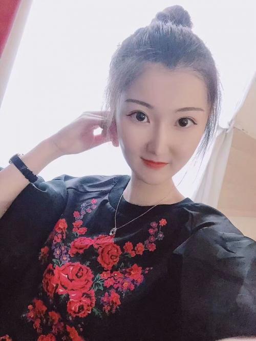 出差找的又嫩又水又漂亮，娇滴滴的长腿妹妹 第2张