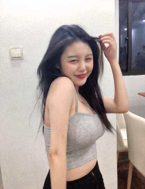 兼职清纯小妹 第1张