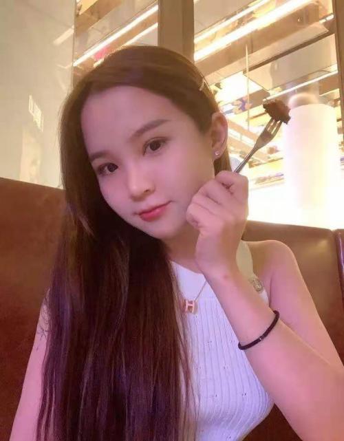 乖巧的小可爱美美 第1张