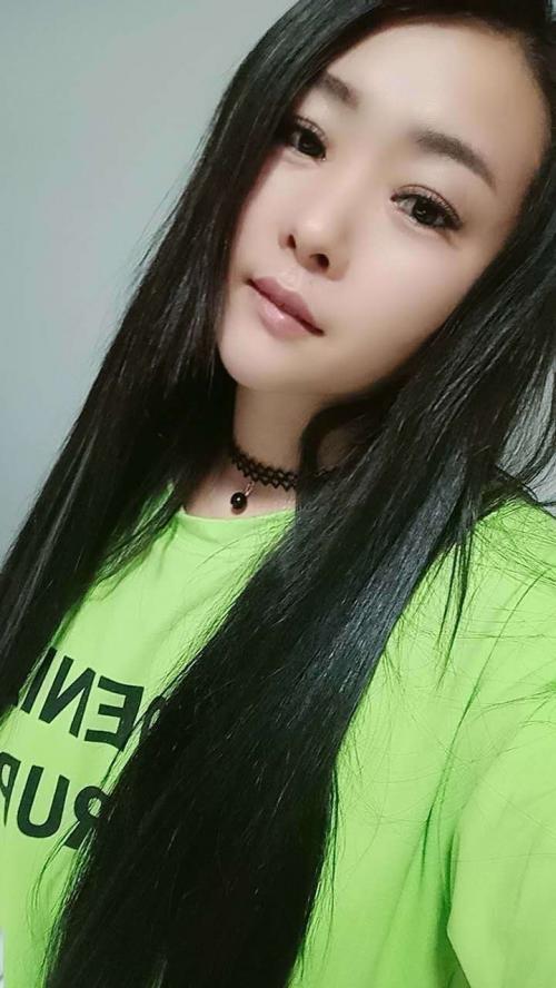 园区跨塘居家小妹 第1张