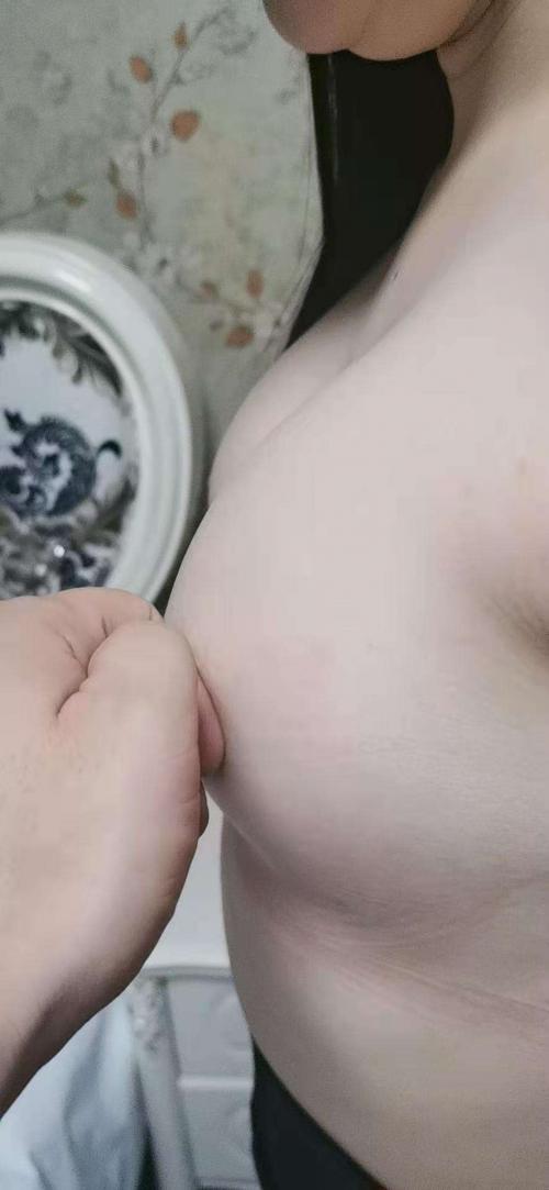 大高个丰满瘦溜小妹 第4张