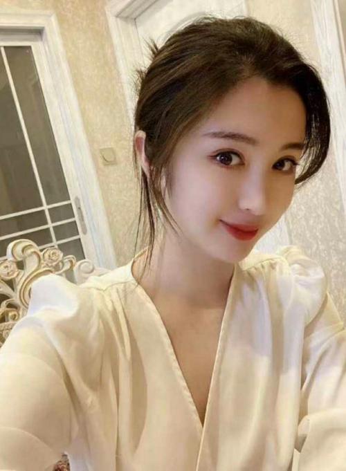 成都白虎妹 第1张
