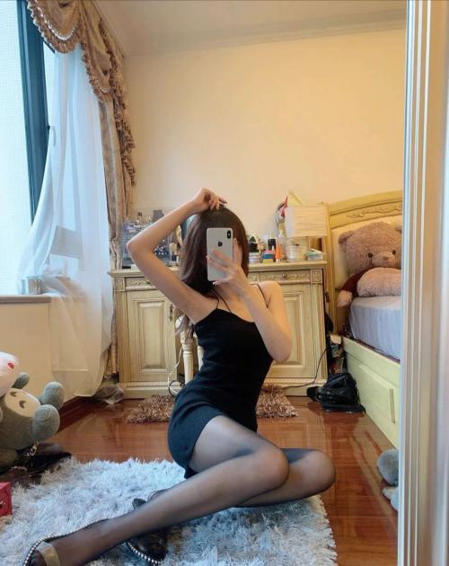 清纯小迷妹在线兼职逼紧水多 第2张