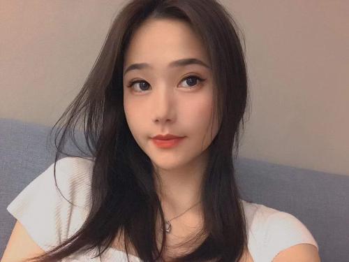 妹子粉嫩多汁极度配合服务爽歪歪 第1张