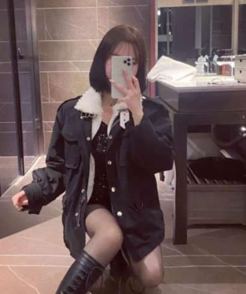 短发女孩 第1张