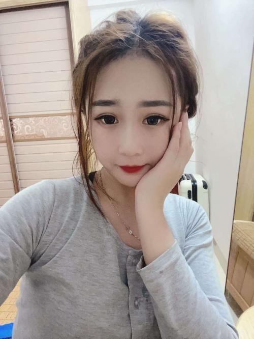 粉骚辣妹妹，性感火辣 第3张
