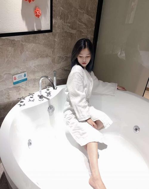 温柔性感美女服务态度很好很体贴 第2张