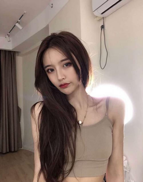 青岛极品妹妹逼毛少啪啪粉嫩紧致身材没得说 第1张