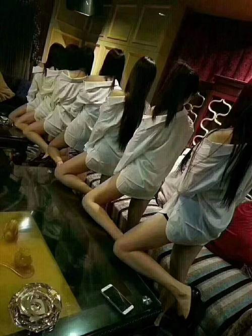 三十几位妹子总有一个你喜欢的,妹子漂亮肤白貌美 第2张