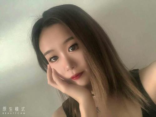 00后小妹 第1张