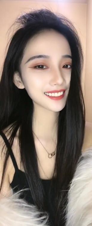 小迷妹逼紧水水多在线兼职 第1张