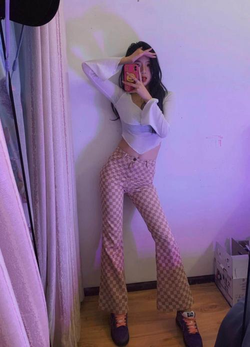 温州性感小妹被架炮后入操的哇哇叫 第3张