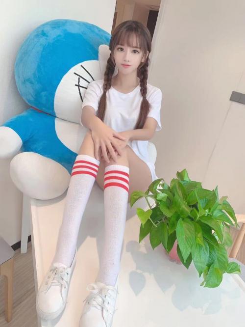 兼职大学生馒头奶子好有手感需要提前预约 第3张