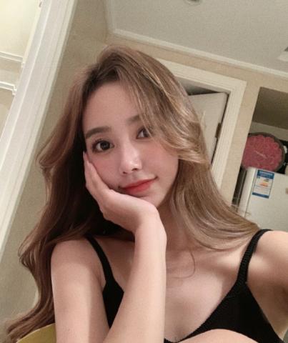 体验吸魂厉害的小姐姐 第2张