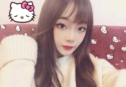 浙江美少女乖巧听话被我日的扶墙 第1张