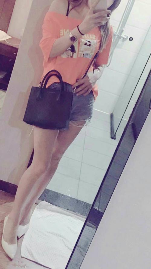干20岁嫩奶小妹,爽呆了 第1张