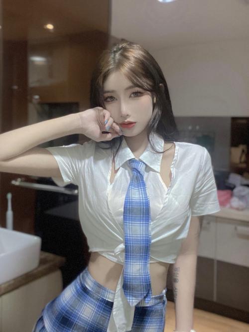 Jk制服极度诱惑 第1张
