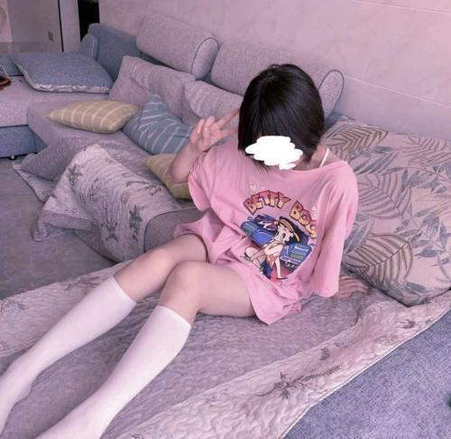 内蒙小羔羊萝莉 第1张